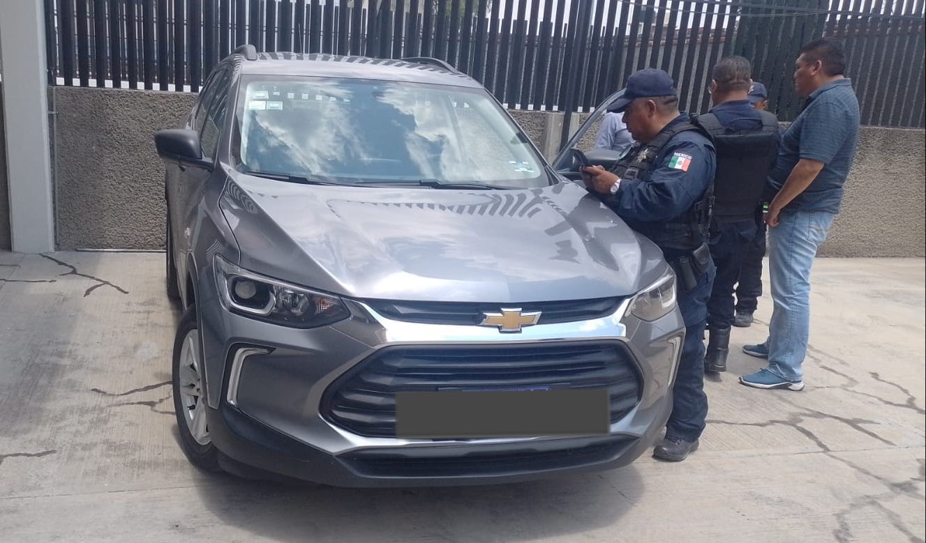 Colabora Policía de Chiautempan en recuperación de vehículo con reporte de robo